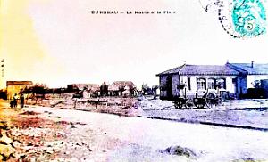 Burdeau - La Place et la Mairie en 1910